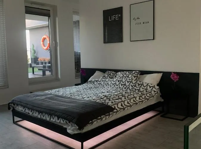 Lejlighed Ekskluzywny Penthouse Z Ogrodem W Centrum Lodzi Łódź